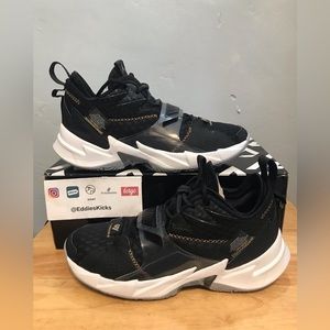 Jordan Why Not Zer0.3 'The Family' Size 9.5